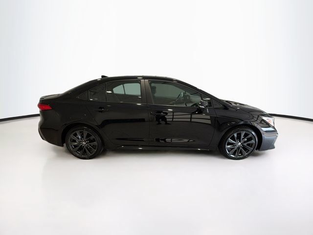 Certified 2025 Toyota Corolla SE FWD image 7