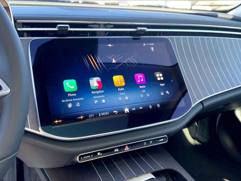 Used 2025 Mercedes-Benz E 350 Sedan image 13