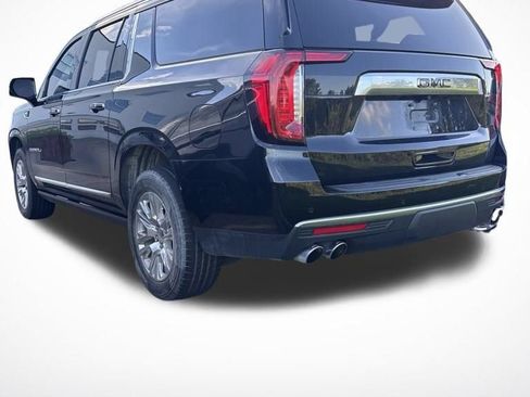 Used 2022 GMC Yukon XL Denali AWD/4WD image 4