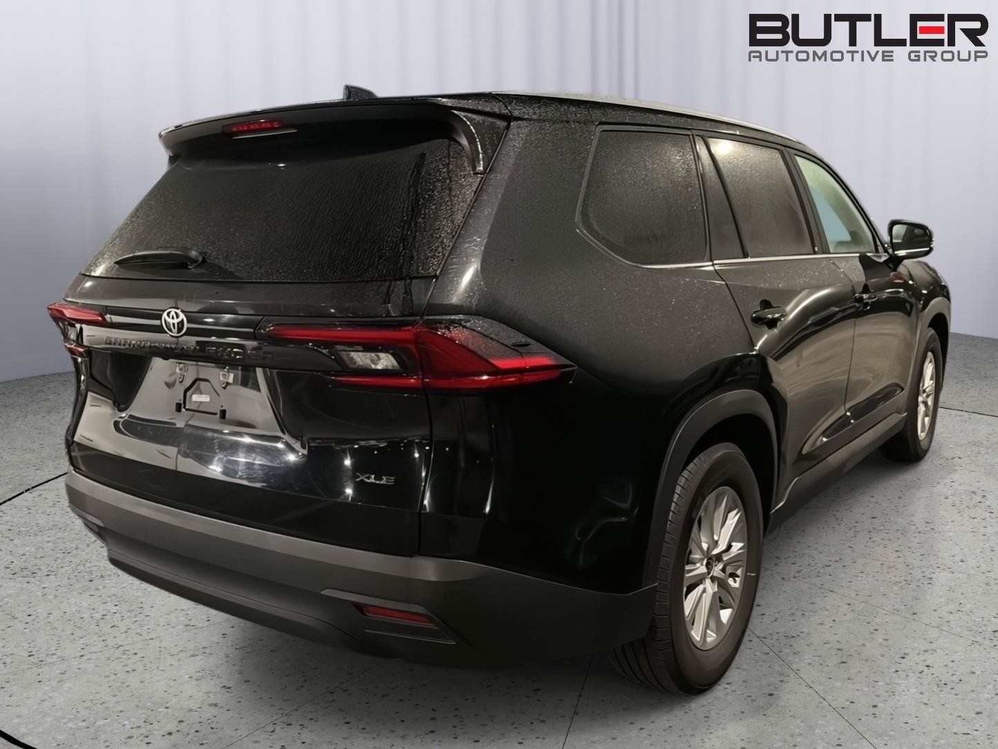 Used 2025 Toyota Grand Highlander FWD image 8