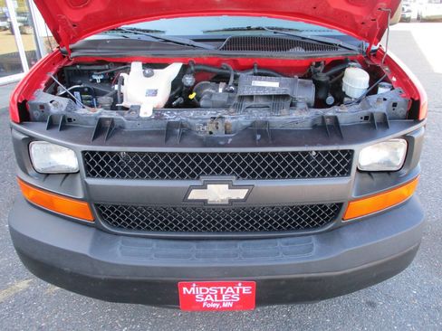 Used 2009 Chevrolet Express 3500 image 38