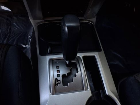 Used 2010 Toyota 4Runner Limited image 9