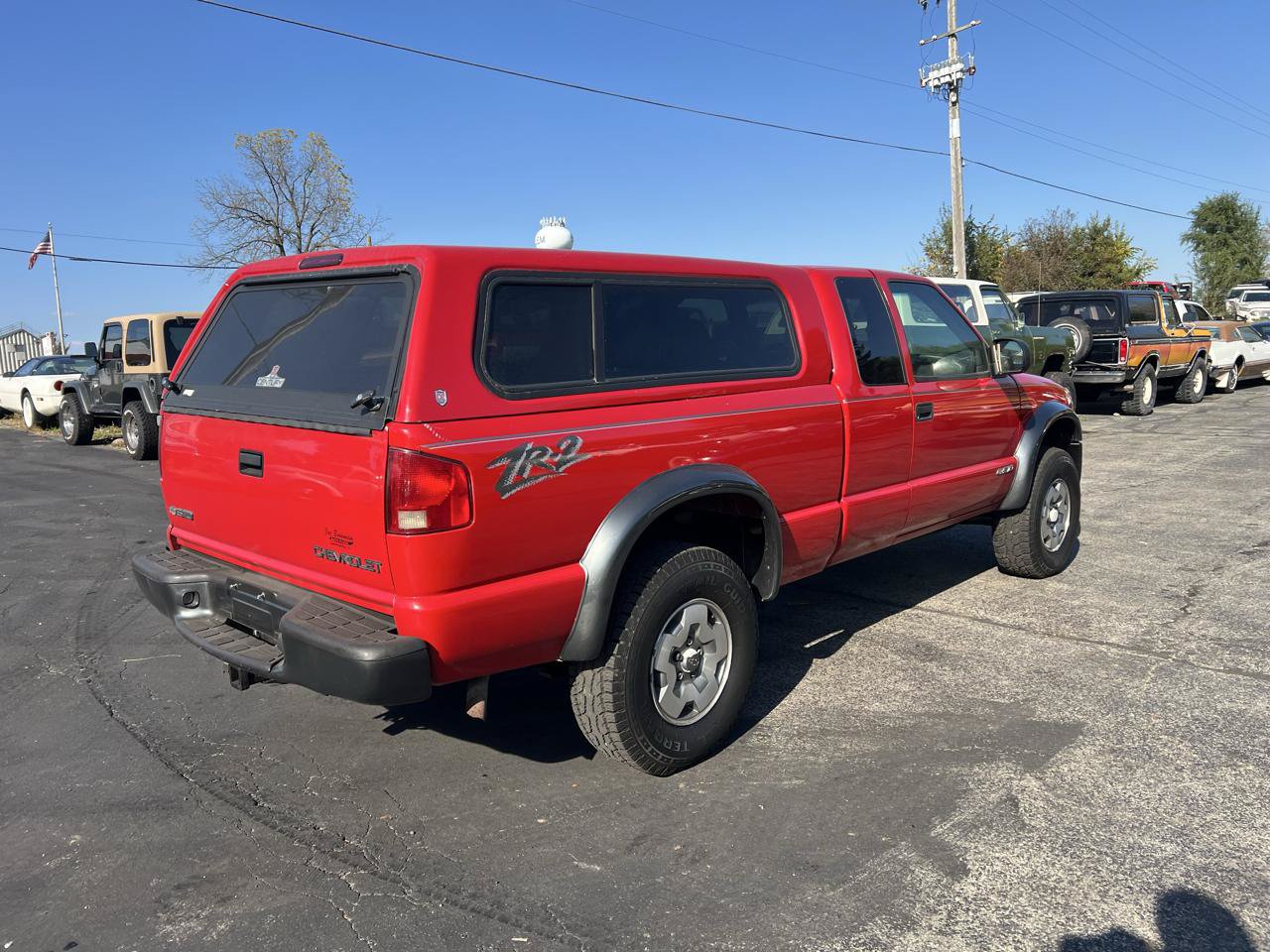Used 2003 Chevrolet S10 Pickup LS w/ LS Preferred Equipment Group AWD/4WD image 4