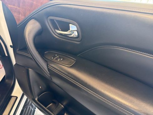 Used 2019 INFINITI QX80 Luxe RWD image 23