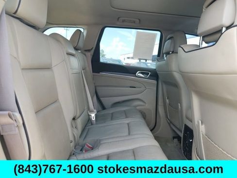 Used 2015 Jeep Grand Cherokee Overland RWD image 26