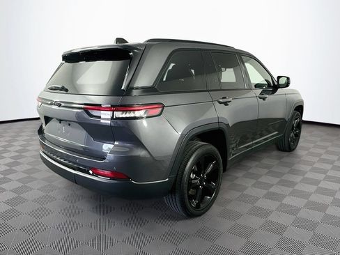 Certified 2023 Jeep Grand Cherokee Altitude AWD/4WD image 12