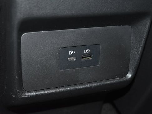 Certified 2023 Nissan Rogue SV image 19