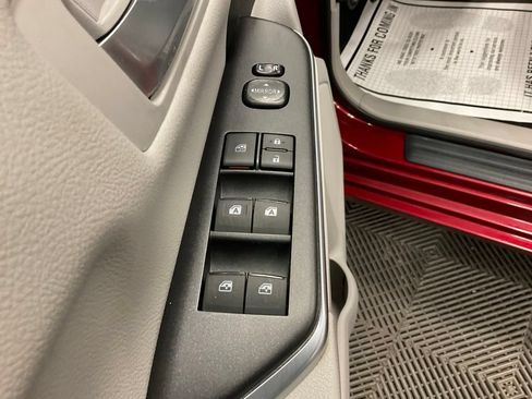 Used 2016 Toyota Camry LE FWD image 16