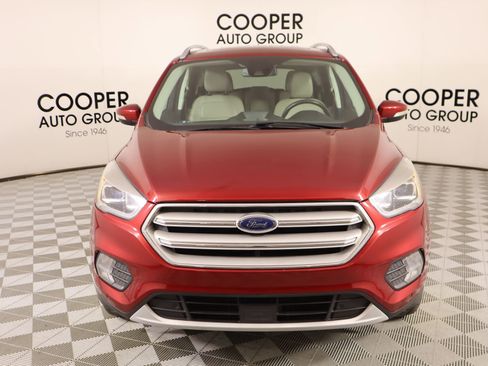 Used 2019 Ford Escape Titanium image 10