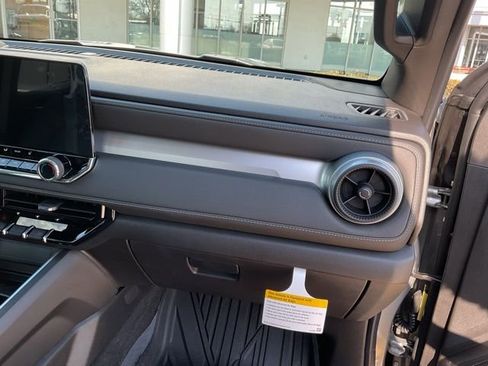 New 2026 Chevrolet Colorado LT w/ LT Convenience Package image 27