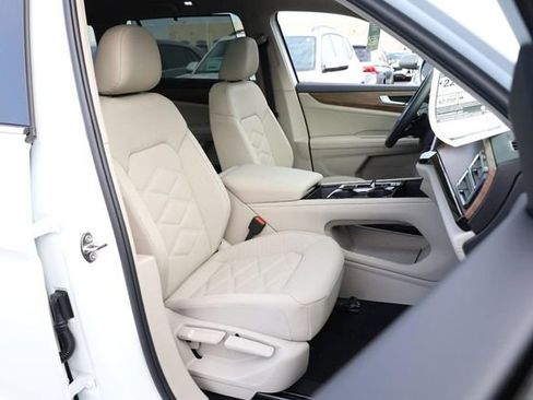 New 2026 Volkswagen Atlas SE image 30