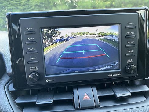 Certified 2022 Toyota RAV4 LE AWD/4WD image 16
