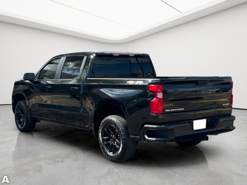 Used 2023 Chevrolet Silverado 1500 RST w/ Convenience Package II AWD/4WD image 4