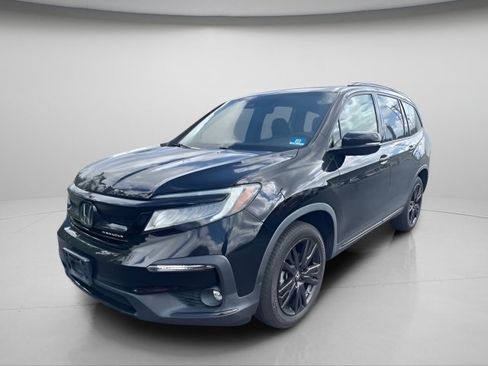 Used 2021 Honda Pilot Black Edition image 2