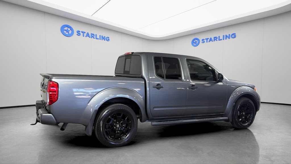 Used 2020 Nissan Frontier SV w/ Midnight Edition Floor Mats RWD image 11