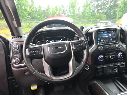 Used 2022 GMC Sierra 2500 Denali w/ Snow Plow Prep/Camper Package AWD/4WD image 10