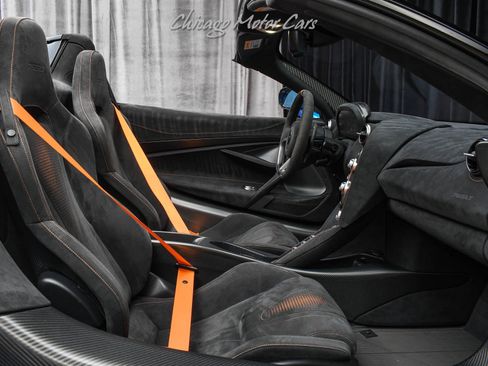 Used 2022 McLaren 765LT image 26