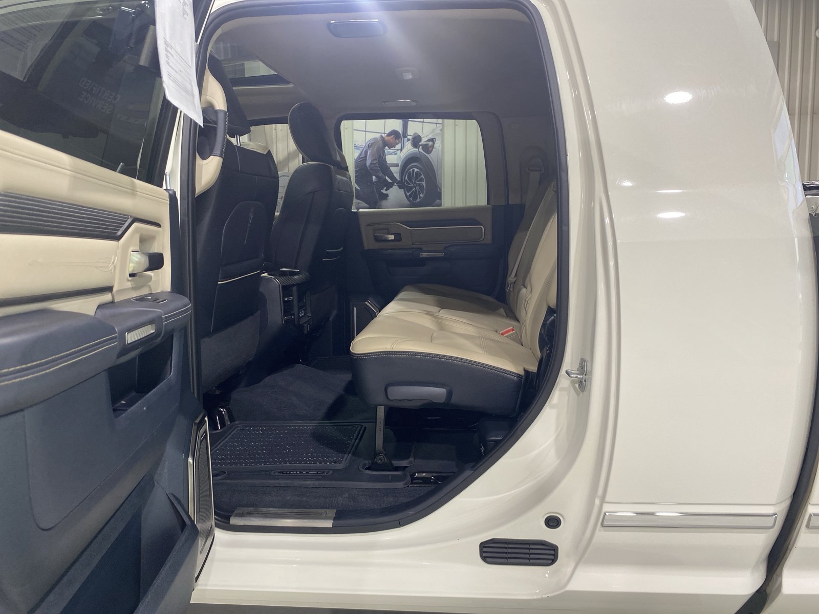 Used 2021 RAM 3500 Limited AWD/4WD image 13