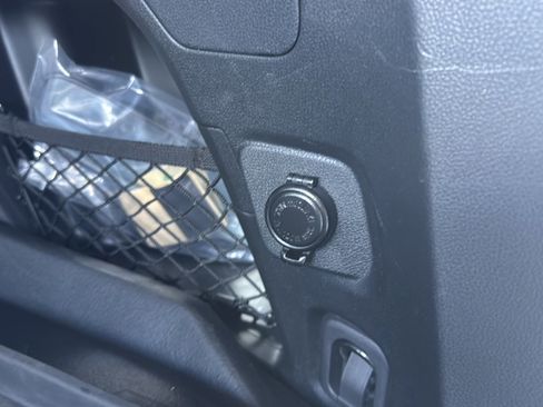 Used 2025 Subaru Outback Premium w/ Popular Package #1A image 24