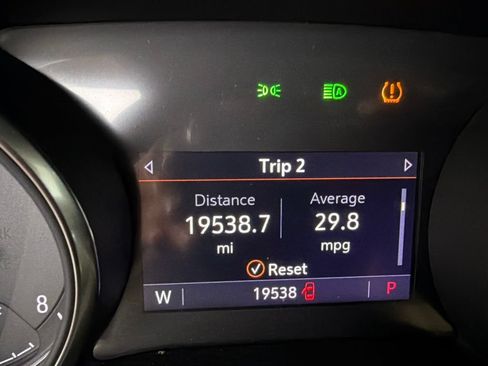 Used 2023 Buick Encore GX Essence w/ Experience Buick Package FWD image 14