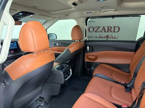 Used 2026 Kia Carnival SX FWD image 14