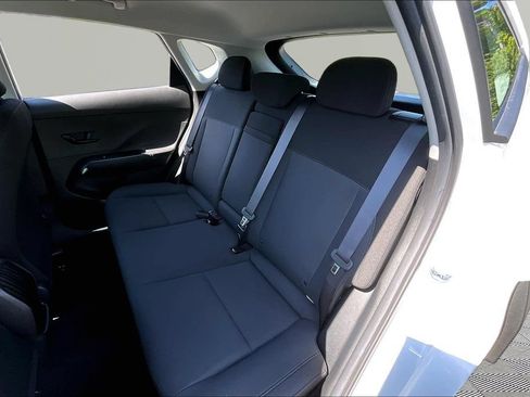Used 2025 Hyundai Kona SE FWD image 19