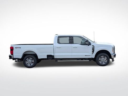 Used 2024 Ford F350 Lariat AWD/4WD image 2