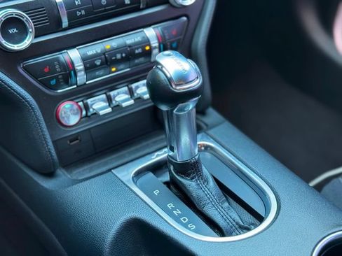 Used 2019 Ford Mustang Premium RWD image 36