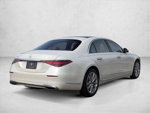 Used 2022 Mercedes-Benz S 500 4MATIC image 5