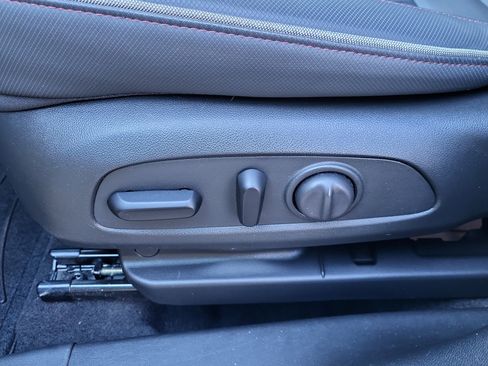 Used 2023 Chevrolet TrailBlazer RS w/ Sun and Liftgate Package image 15