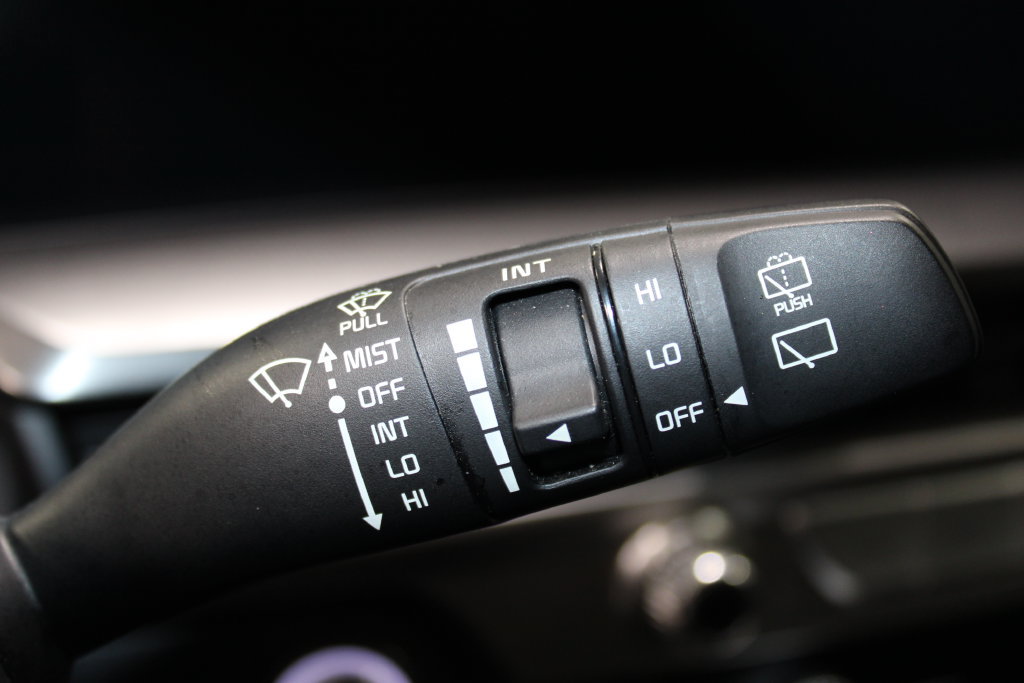 Used 2025 Kia Telluride S FWD image 26