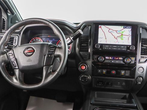 Used 2021 Nissan Titan PRO-4X w/ Pro-4x Utility Package image 18