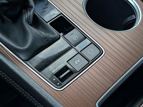 Used 2023 Toyota Sienna XLE image 43