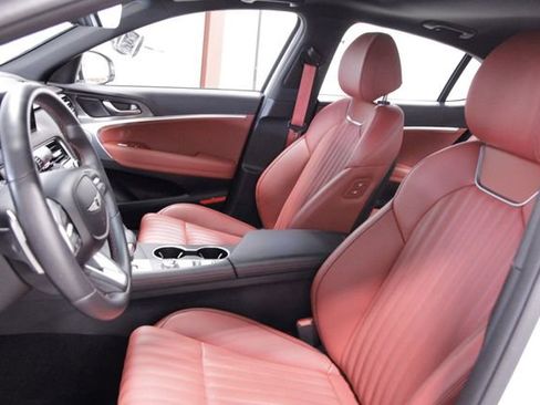 Used 2025 Genesis G70 2.5T w/ Sport Prestige Package image 14