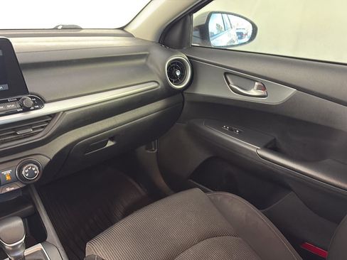 Used 2021 Kia Forte LXS image 18