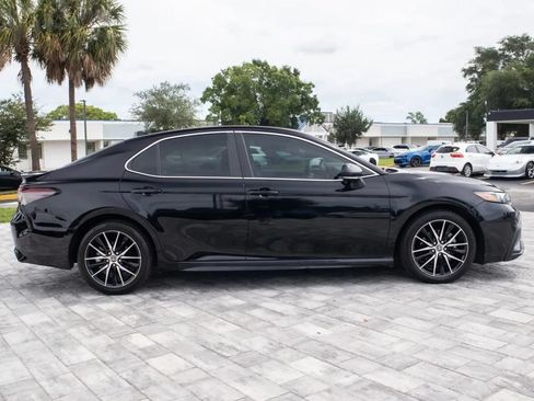 Used 2023 Toyota Camry SE FWD image 9