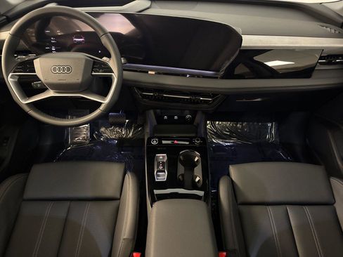 New 2025 Audi Q6 e-tron Premium Plus image 12