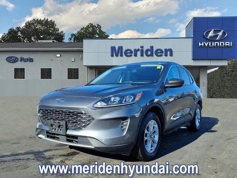 Used 2022 Ford Escape SE w/ Convenience Package image 1