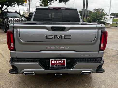 Used 2024 GMC Sierra 1500 Denali Ultimate AWD/4WD image 9