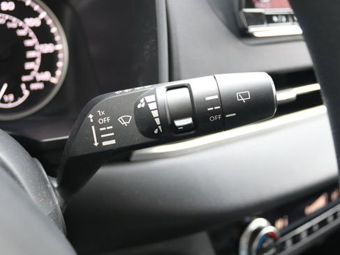 Used 2023 Mitsubishi Outlander ES image 24