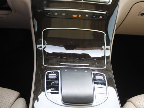 Certified 2021 Mercedes-Benz GLC 300 image 39