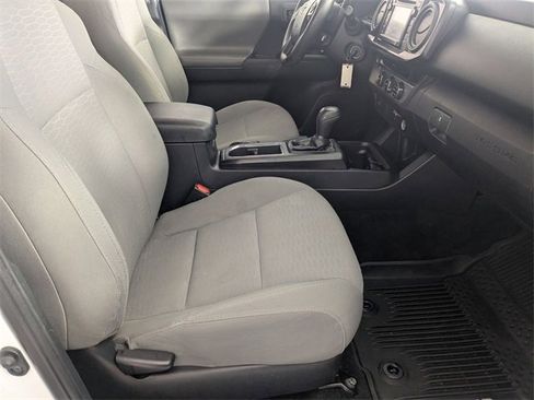 Used 2018 Toyota Tacoma SR w/ SR Convenience Package image 28