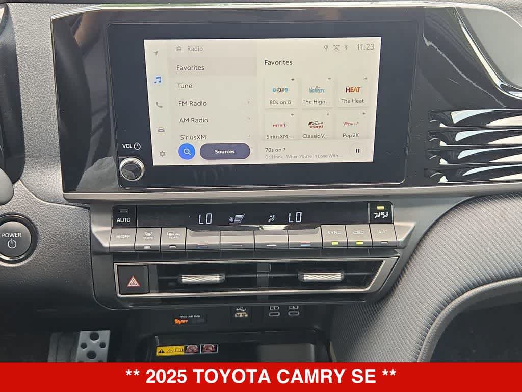 Used 2025 Toyota Camry SE FWD image 30