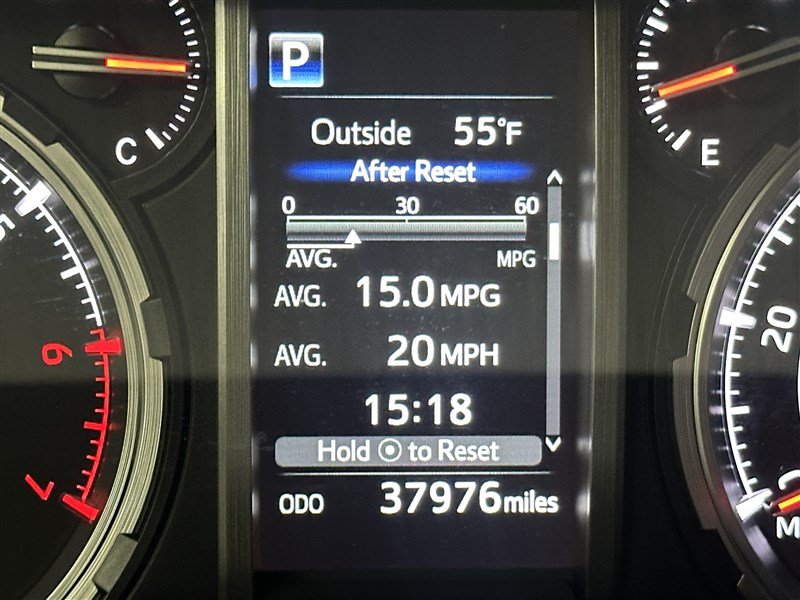 Used 2022 Toyota 4Runner Limited AWD/4WD image 25