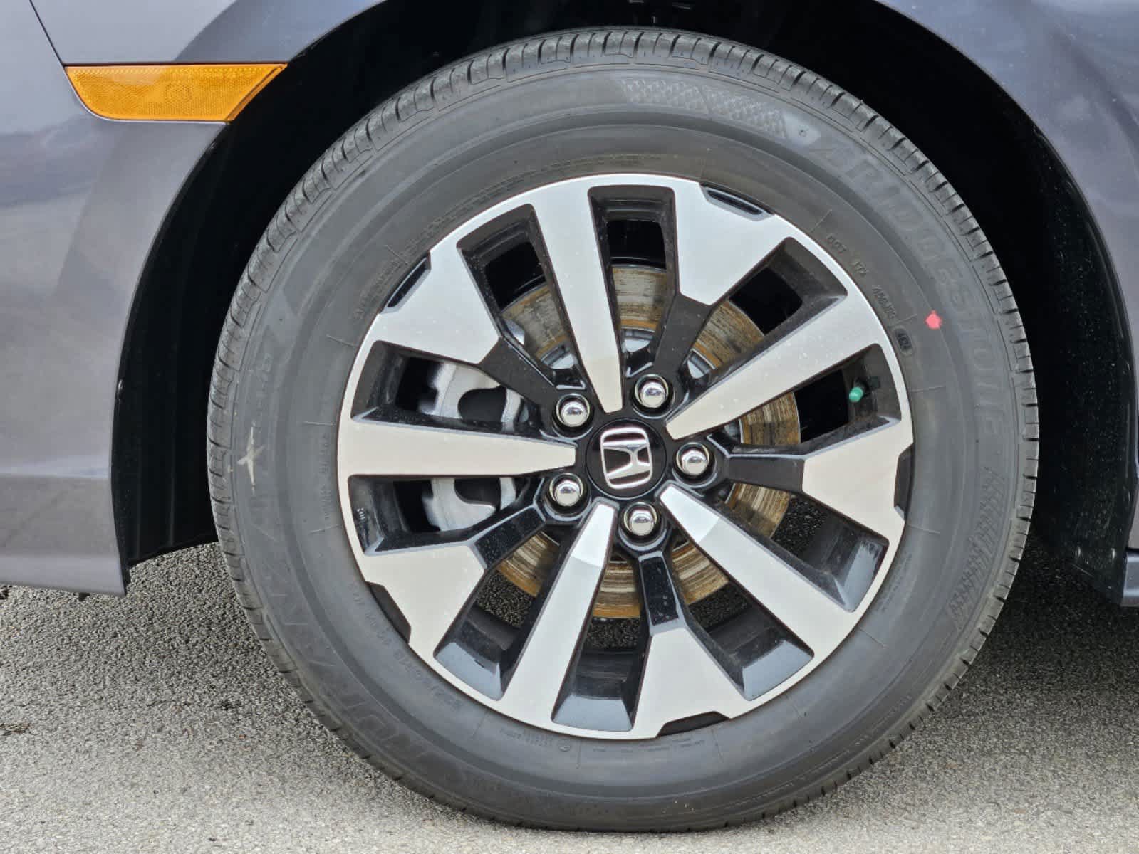 New 2026 Honda Odyssey EX-L image 9