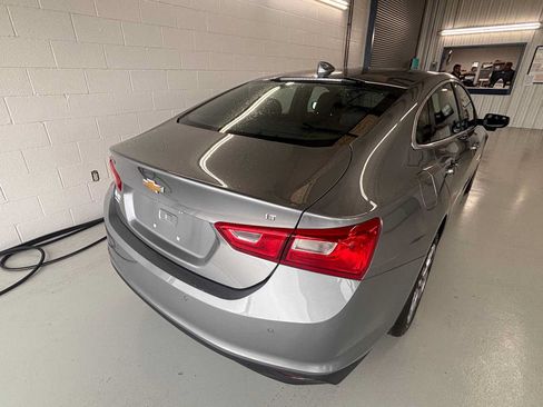 Used 2025 Chevrolet Malibu LT FWD image 6