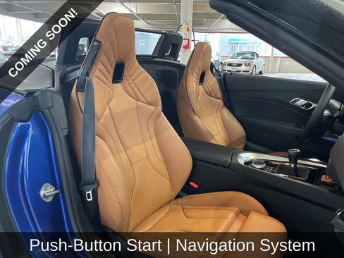 Used 2025 BMW Z4 M40i w/ Edition image 11