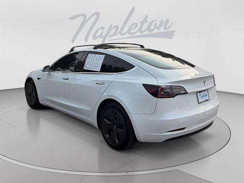Used 2020 Tesla Model 3 Standard Range Plus RWD image 3