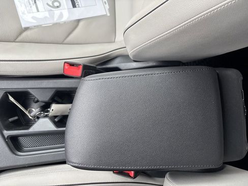 Used 2020 Volkswagen Tiguan SEL Premium R-Line image 23