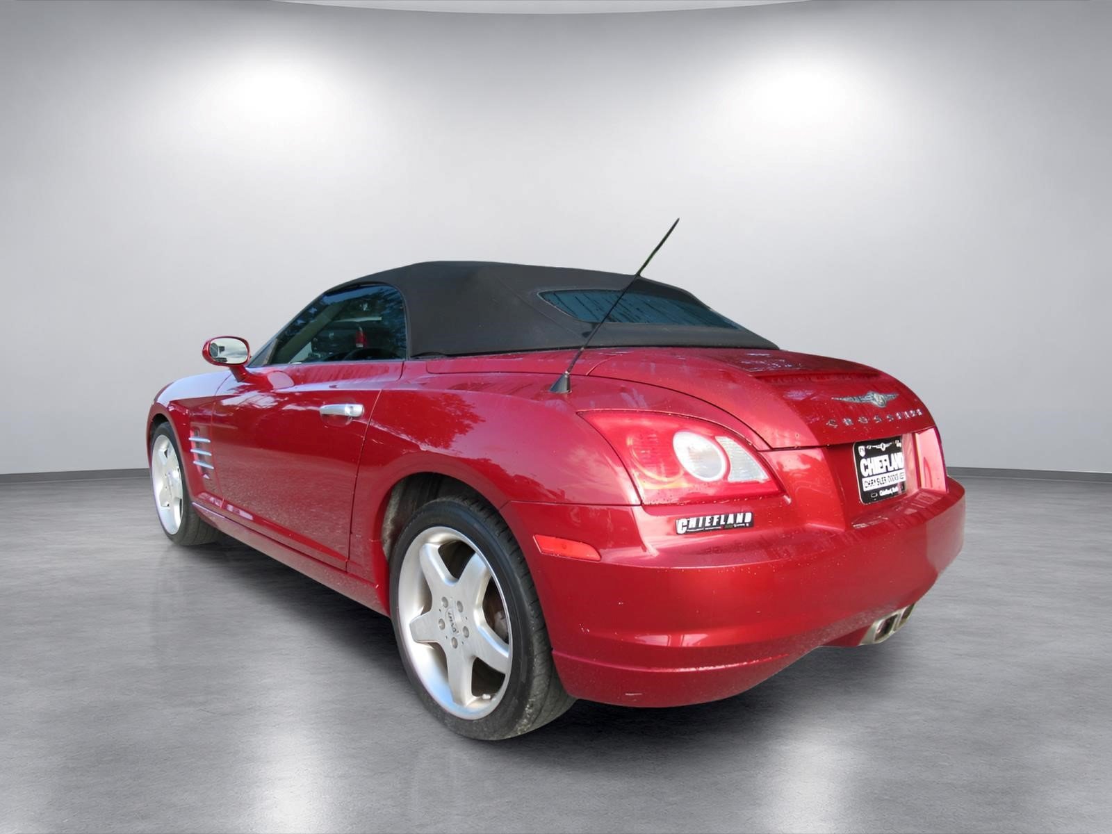 Used 2007 Chrysler Crossfire Convertible w/ Special Edition Group RWD image 5